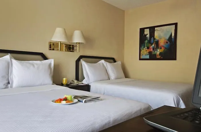 Fiesta Aeropuerto Cd Hotel 3*